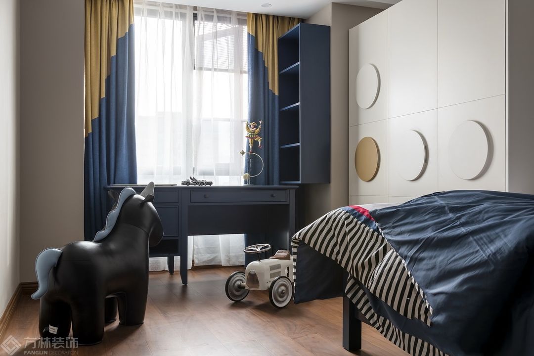 欧式风格 140平欧式艺术感的走廊将卧室连接起来-儿童房